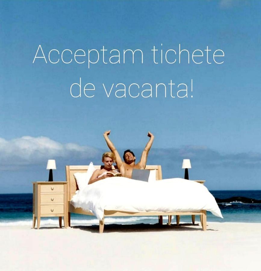 Summerland Beach&Sun Apartments 마마이아 외부 사진