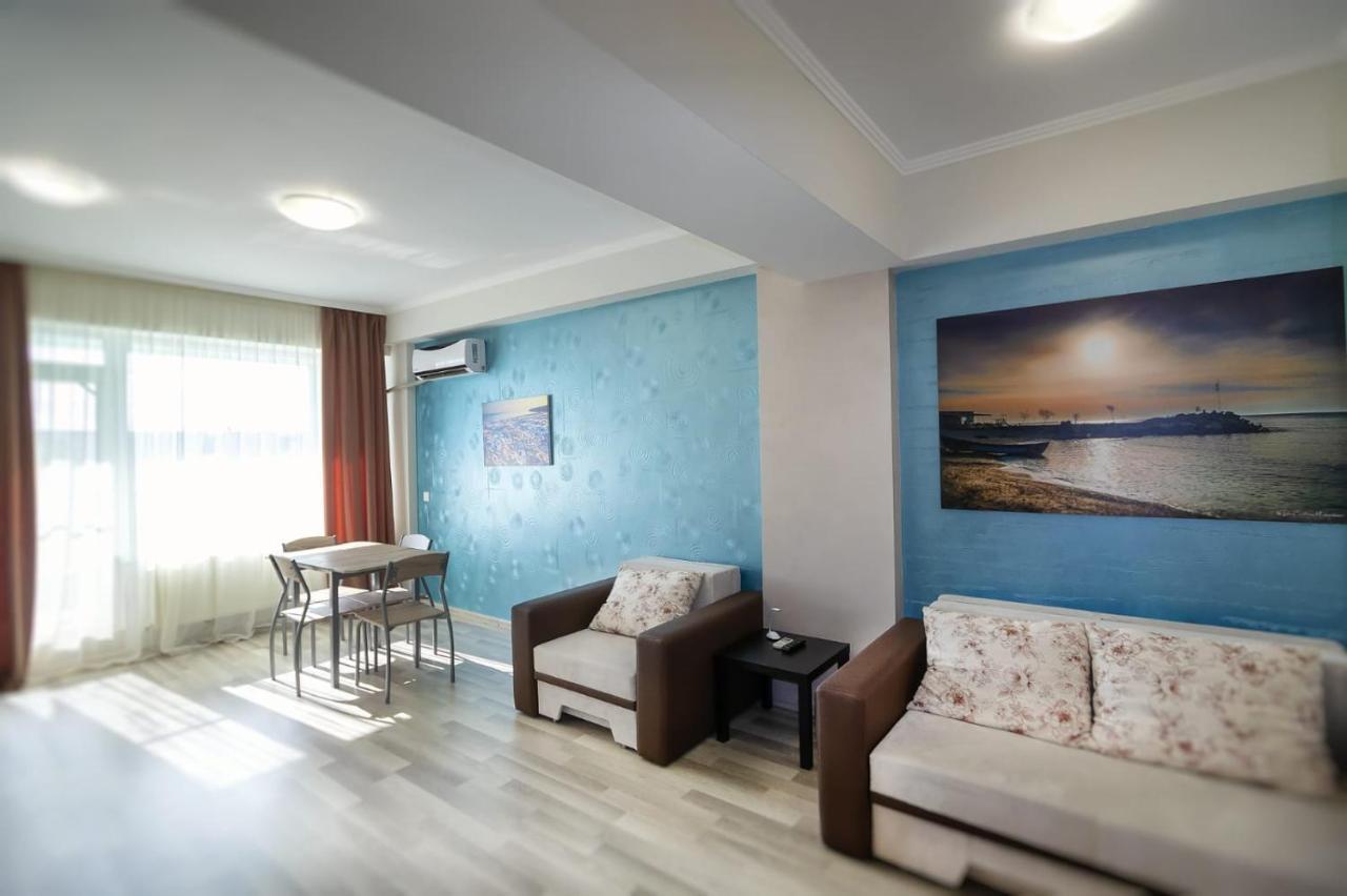 Summerland Beach&Sun Apartments 마마이아 외부 사진