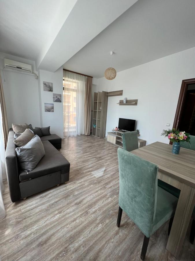 Summerland Beach&Sun Apartments 마마이아 외부 사진