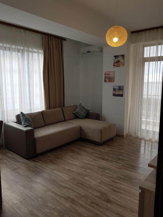 Summerland Beach&Sun Apartments 마마이아 외부 사진